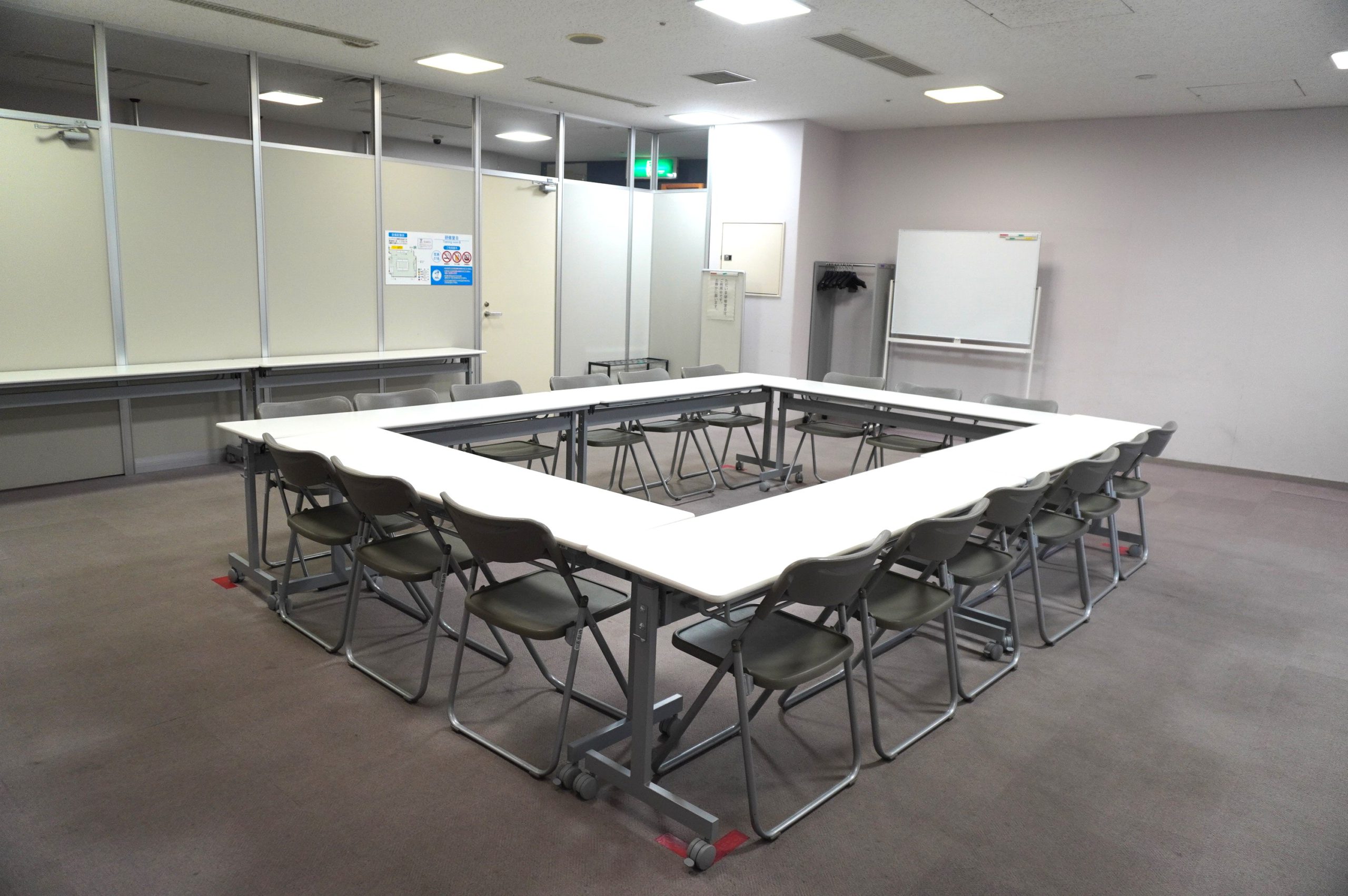 研修室A・B(1F)